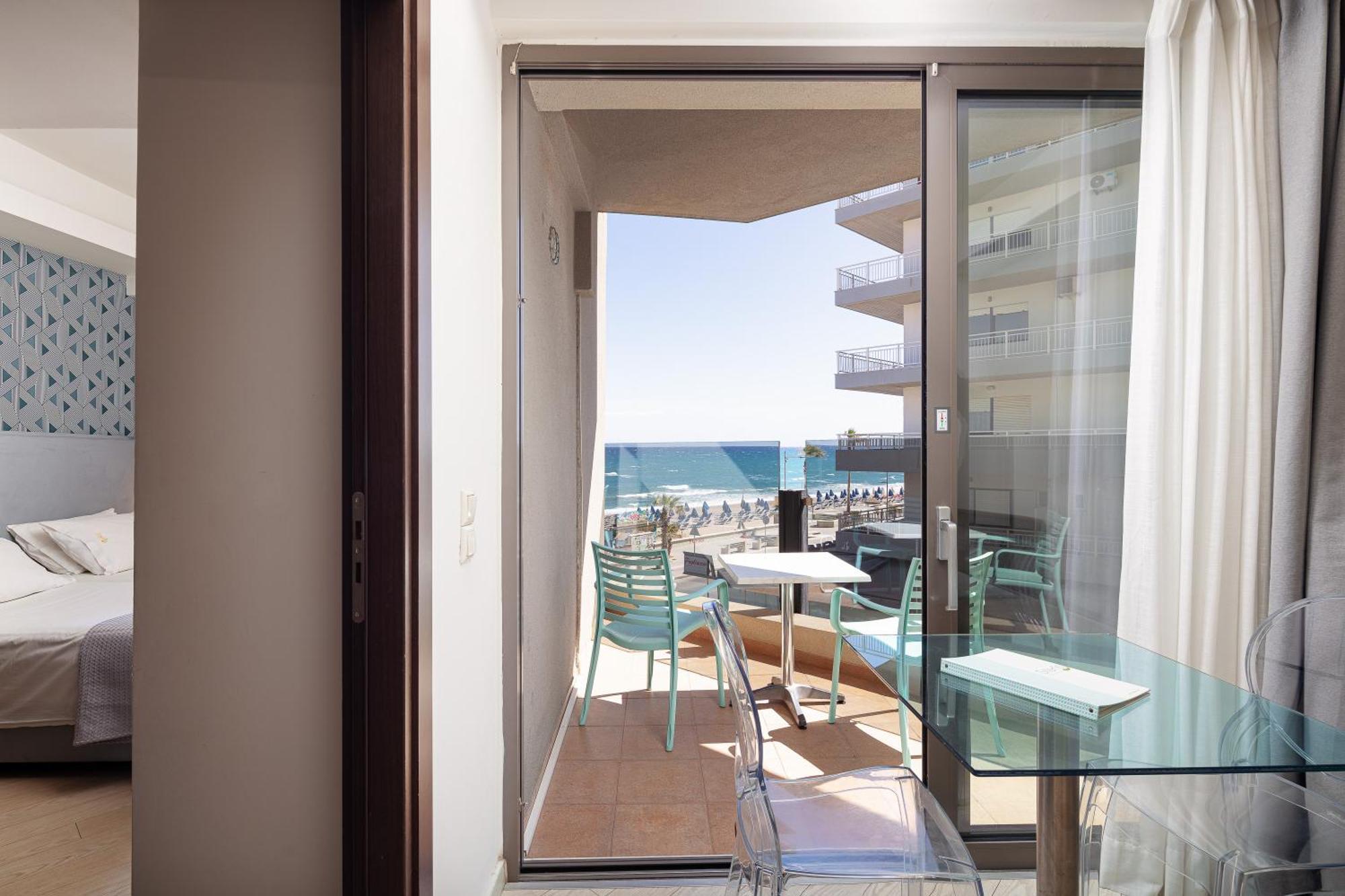 Steris Elegant Beach Hotel & Apartments Rethymno  Exterior photo