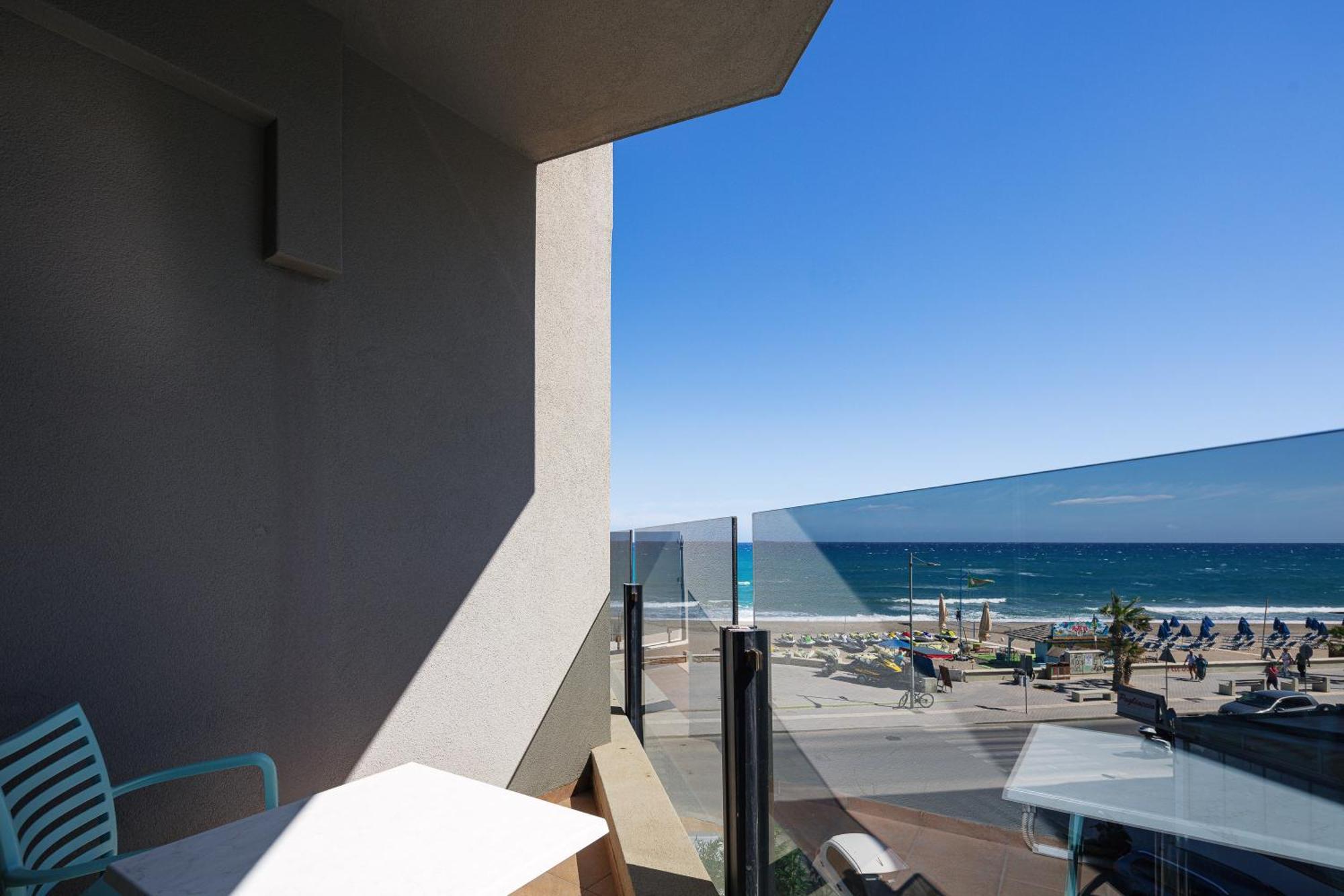Steris Elegant Beach Hotel & Apartments Rethymno  Exterior photo