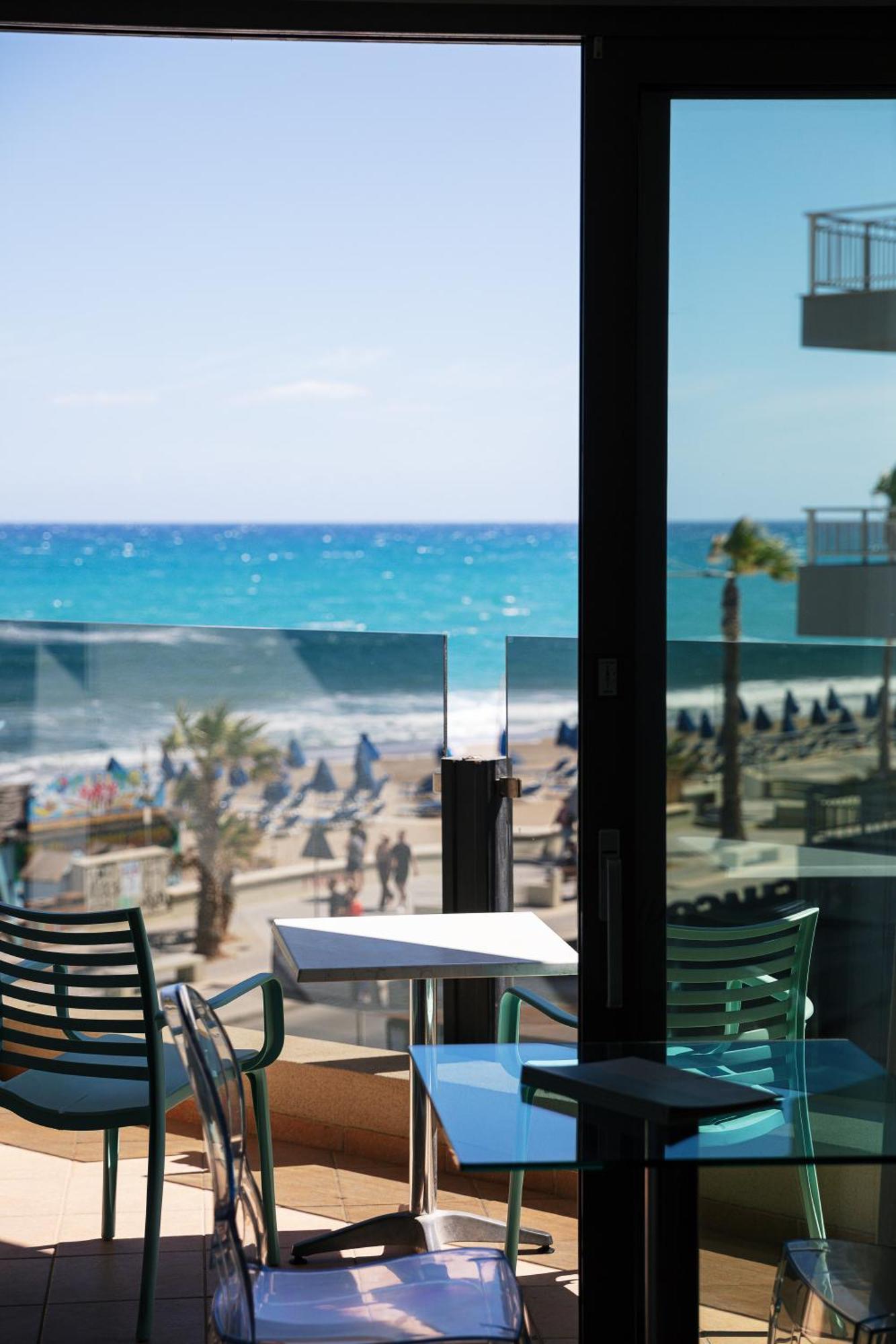 Steris Elegant Beach Hotel & Apartments Rethymno  Exterior photo