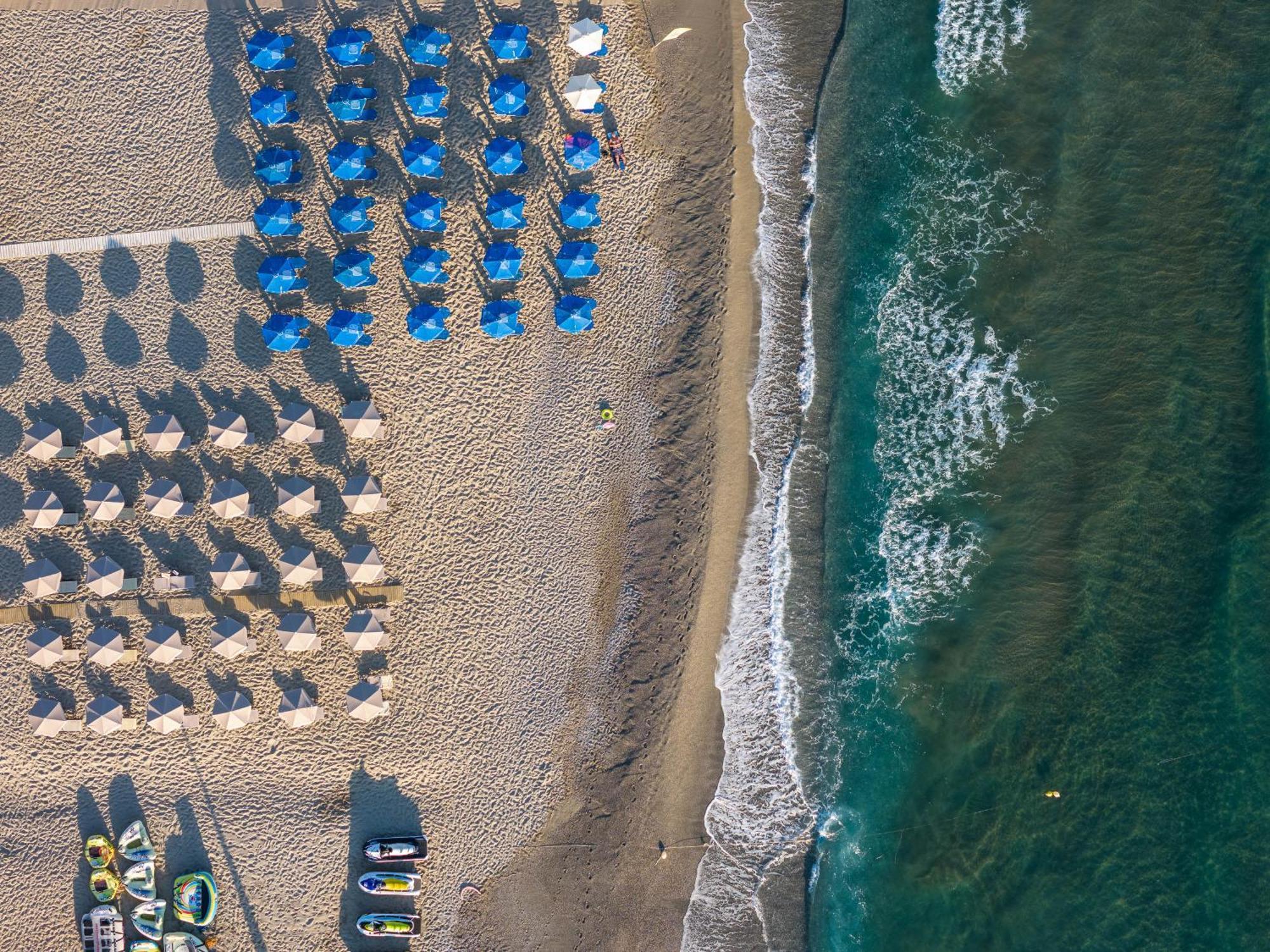 Steris Elegant Beach Hotel & Apartments Rethymno  Exterior photo